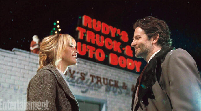 Jennifer Lawrence Bradley Cooper Robert De Niro Are Reunited In Latest Joy Trailer Video