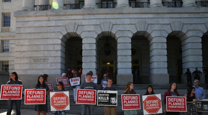 Texas Officials Raid Planned Parenthood Offices Statewide