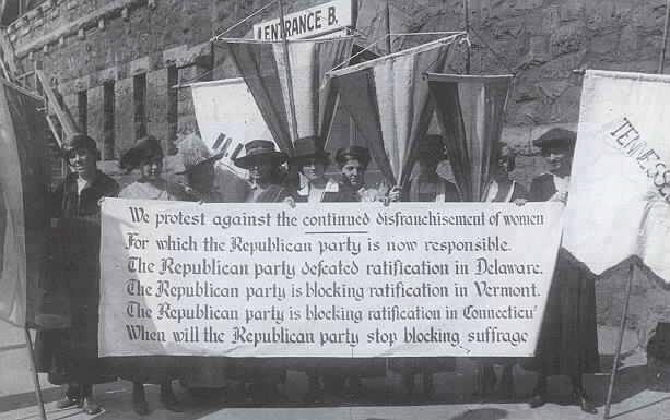 Today in Herstory: Suffragists Urge Chicago Republicans to Support the Vote