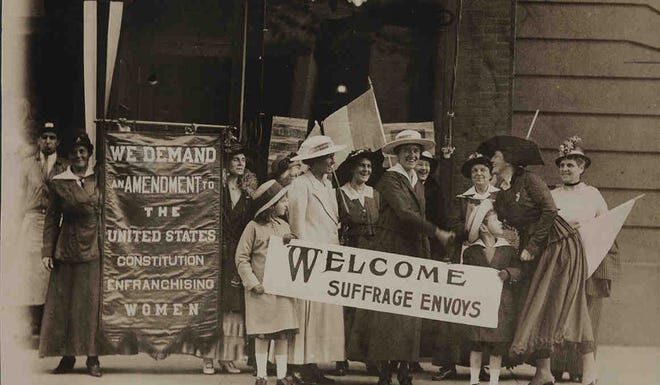 Today in Herstory: Suffragists Match Congress in Numbers Demand Amendment
