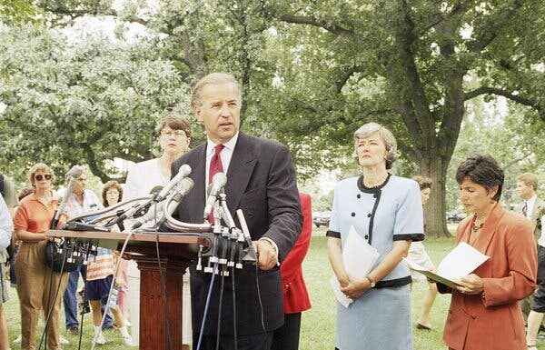 HerVotes Blog Carnival: Support Full Reauthorization of the Violence Against Women Act