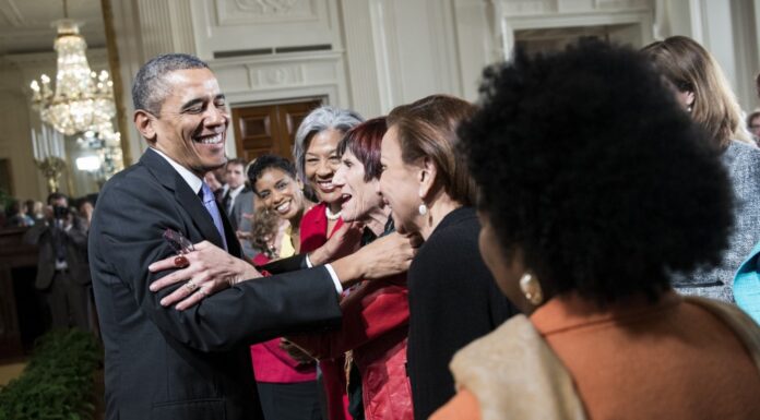 President Obama Signs Rule Promoting Pay Transparency in the Workplace