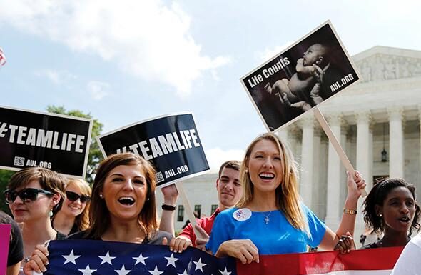 Massachusetts Abortion Clinic Buffer Zone Law Passes Initial Test