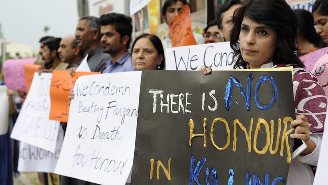 636003814600602259-EPA-PAKISTAN-HONOR-KILLING-PROTEST