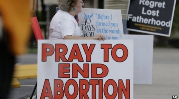 Appeals Court Upholds Law That Shutters Texas Abortion Clinics
