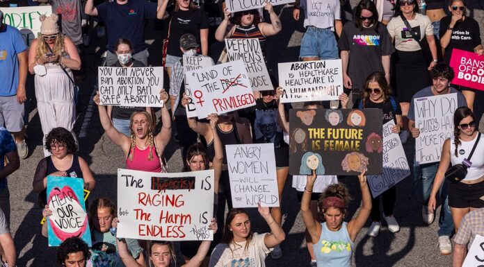 North Carolina Cuts Planned Parenthood Funding Amid Controversy