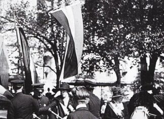 Today in Herstory: Suffragists Return to the Senate Chambers