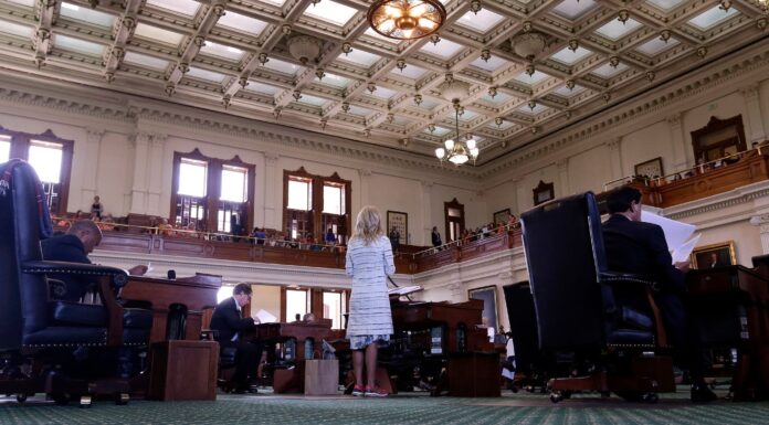 Texas People’s Filibuster Successfully Stops Anti-Abortion Bill