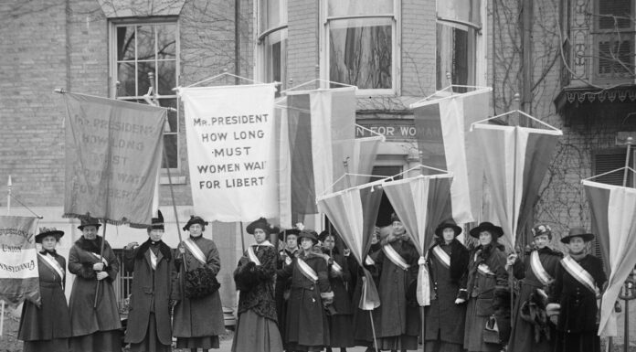 1915: Suffragists Call Out Politicians Who Broke Voting Promises