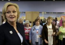 Claire McCaskill Leads Todd Akin in Tight Missouri Senate Race
