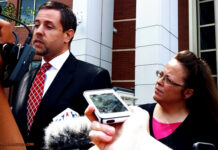 Kentucky Clerk Defies Supreme Court by Refusing Marriage Licenses