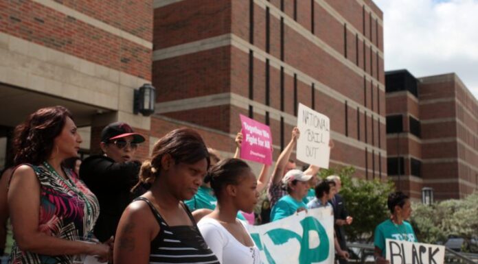 Organizations Fund Bailouts for Women Ahead of Mother’s Day