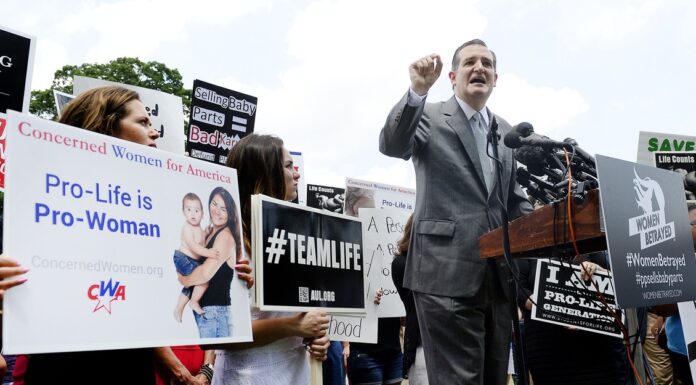 Senate Blocks Attempt to Defund Planned Parenthood