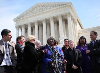 Supreme Court Rules Walmart ‘Too Big to Sue’ in Gender Bias Case
