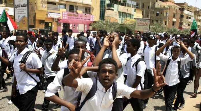 Sudan Closes Schools Amid Nationwide Protests and Student Deaths