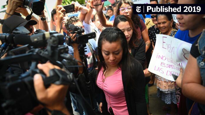 19ELSALVADOR-01-videoSixteenByNine3000