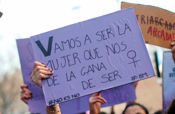 Razones a favor del feminismo: ¿Por qué sigue siendo necesario?