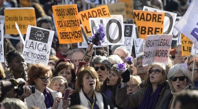 Spain Overhauls Abortion Laws to Expand Women’s Access