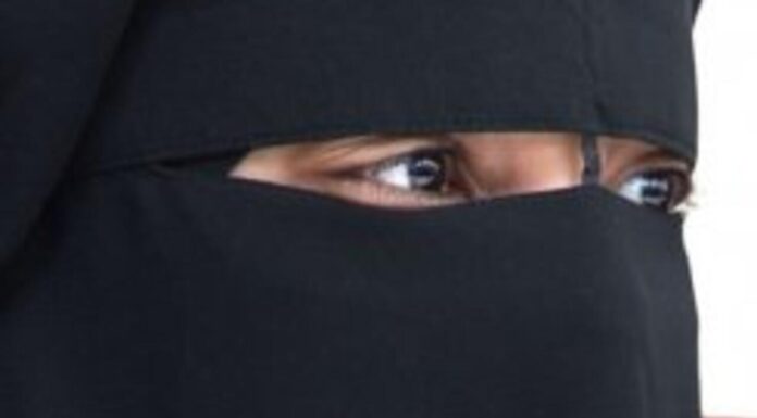 Saudi Cleric’s Controversial Statement Adds Fuel to French Burqa Debate