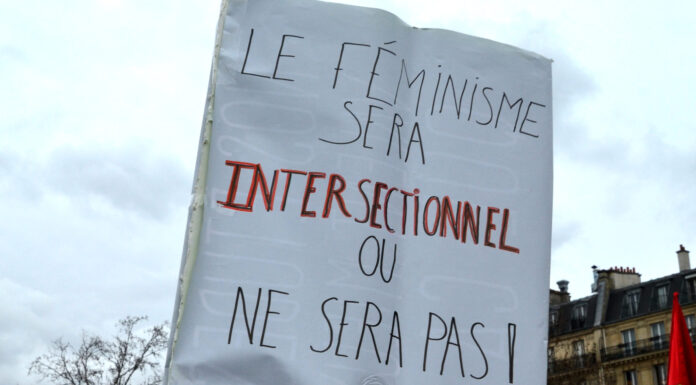 Comment le féminisme a dérivé vers l’intersectionnalité ? Décryptage