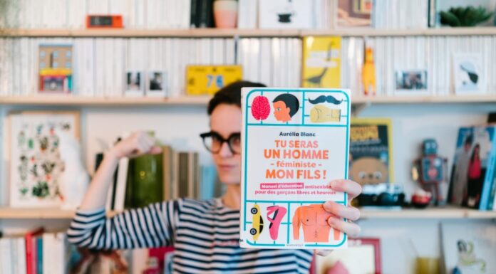 Comment élever un garçon féministe : guide parental complet