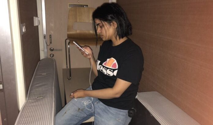 DwRxY6_VYAAcFI4-e1546847621150