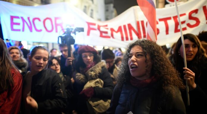 Pourquoi les 18-25 ans en veulent aux féministes ? Génération en tension