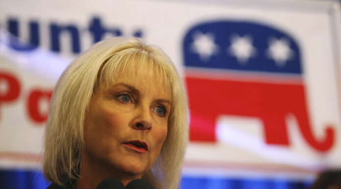 Rep. Sandy Adams Loses Florida Primary in Major Upset