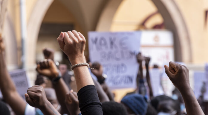 Colorado Senate Passes Bill to Limit Residential Picketing