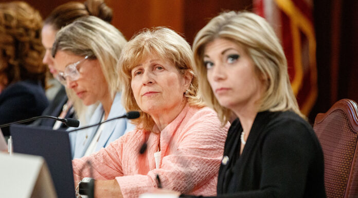 Senate Targets Deceptive Ads by Crisis Pregnancy Centers