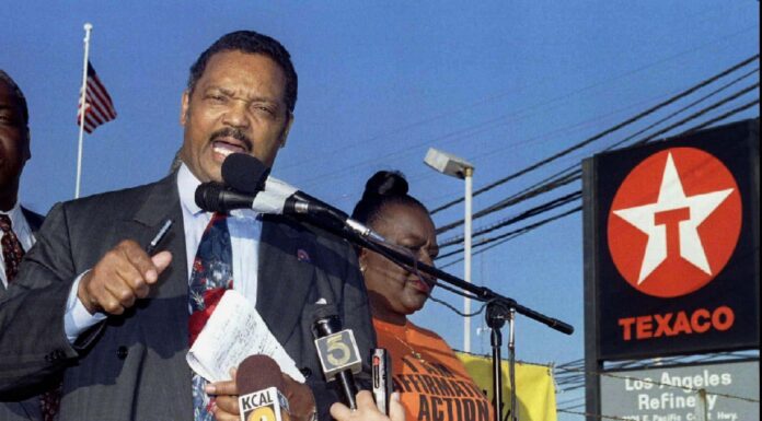 Texaco Agrees to Pay $31 Million to Settle Women Employees’ Claims