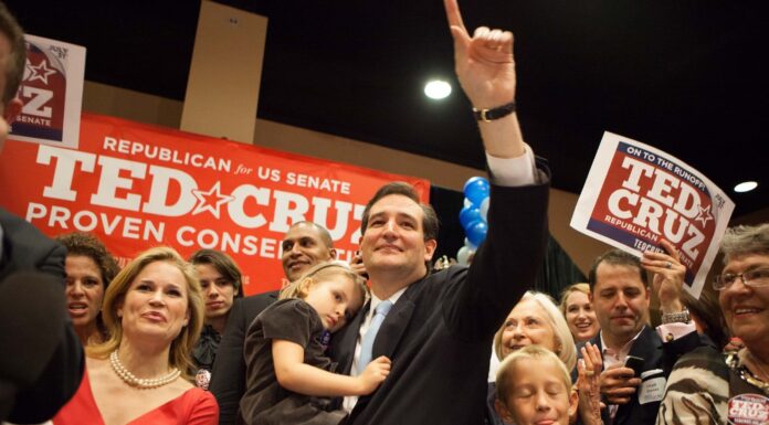 Tea Party Favorite Ted Cruz Wins Texas Runoff Election