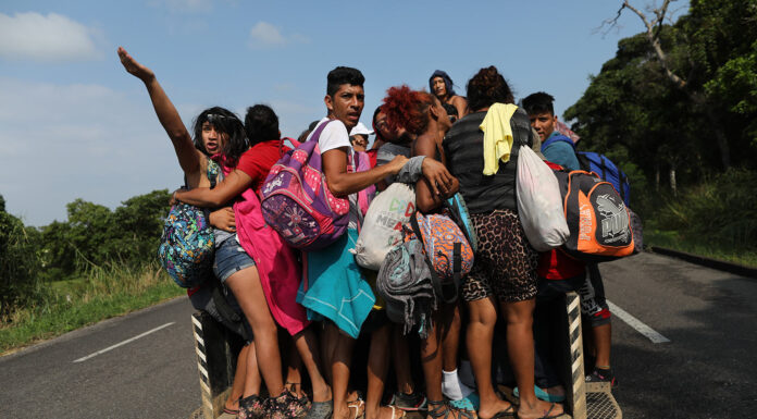 LGBTQ Migrants First to Reach U.S. Border in Migrant Caravan