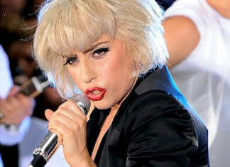 Lady Gaga Speaks Out Against Arizona Immigration Law at Concert