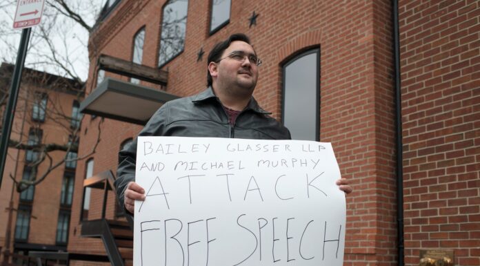 Abortion Clinic Bomb Plotter Pleads Guilty to Federal Terrorism Charges