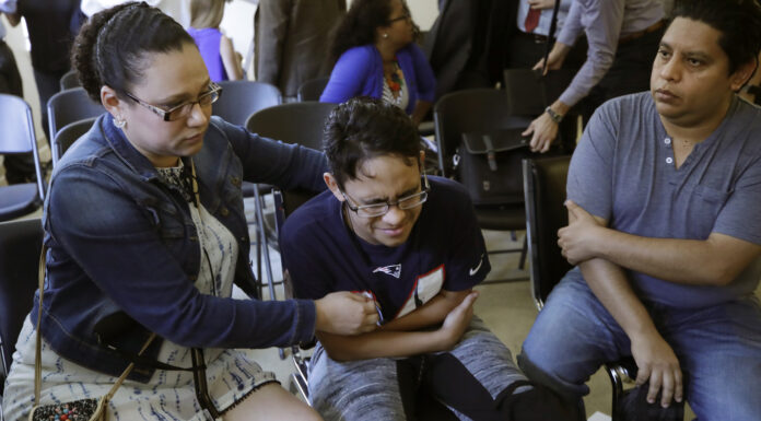 Trump Ends Deferred Action Program for Immigrants Receiving Medical Care