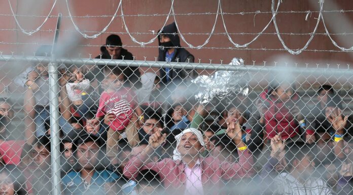 Hundreds of Migrants Detained Under Bridge in El Paso by Trump Administration