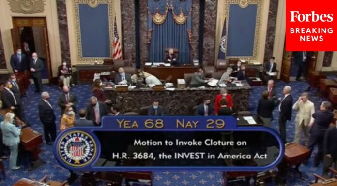 Breaking: Senate Cloture Vote Passes on Day 7 of Minimum Wage Debate