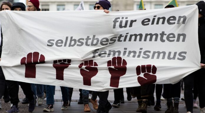 Subjektivistischer Feminismus: Wenn persönliche Erfahrungen Politik werden