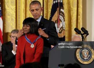 President Obama Awards Presidential Citizens Medals to Honorees