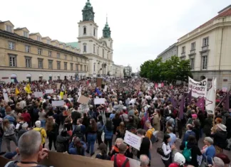 Polish Women Intensify Push to Loosen Strict Anti-Abortion Laws