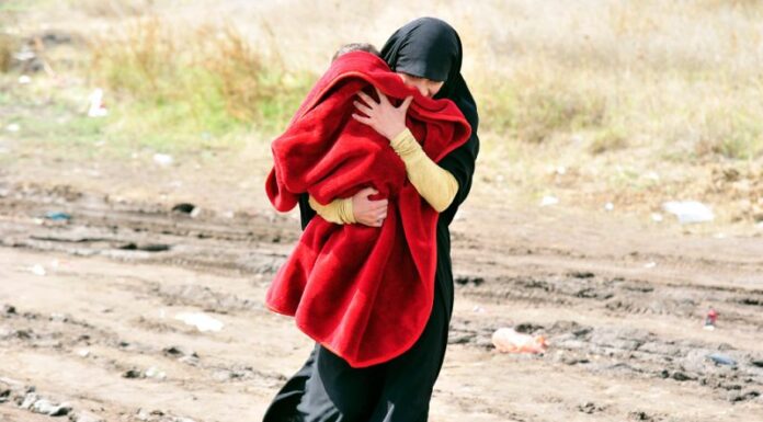 Hotel Macedonia: Women Seeking Safety in Times of Conflict