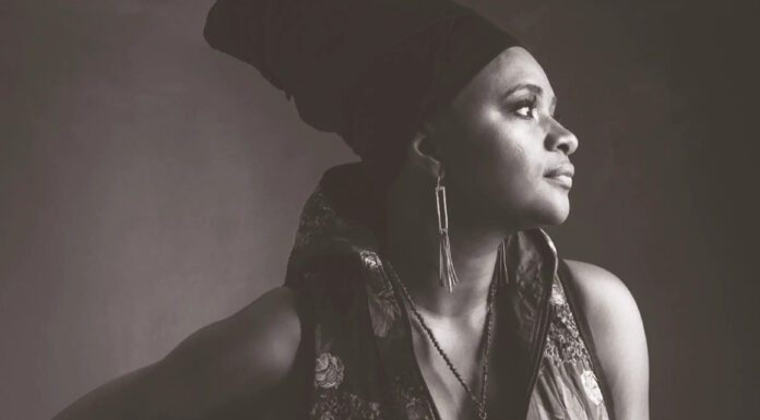 Making a Deal with a Busty Woman: Behind the Viral Letzy Lizz Meme