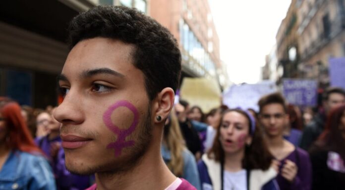 ¿Por qué un hombre debe ser aliado feminista? Comprender su rol