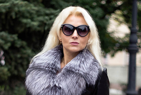 Black Short Leather Jacket Women: Cool Cuts for Warm Nights