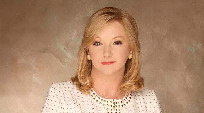 Are Women Attracted to Bald Men? Confidence Charisma & Chemistry