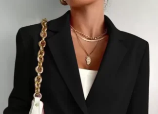 Black Crop Blazer for Women: Sharp Style in a Petite Package