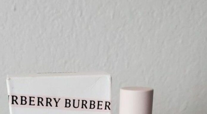Burberry for Women: A Que Huele Este Perfume Legendario