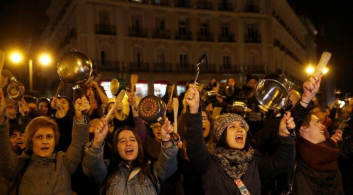 ¿Por qué caceroladas en la huelga feminista? Sonido de protesta