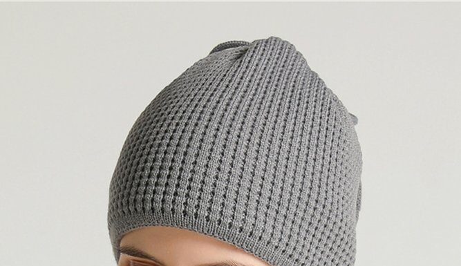 Black Fur Boots for Women: Warmth and Style for Winter Days